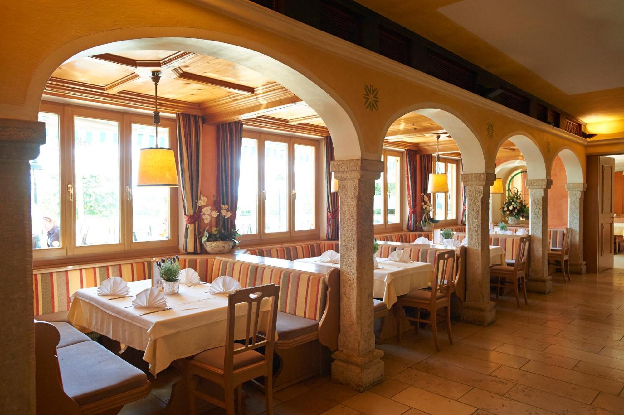 Gastagwirt Hotel Eugendorf Exterior photo